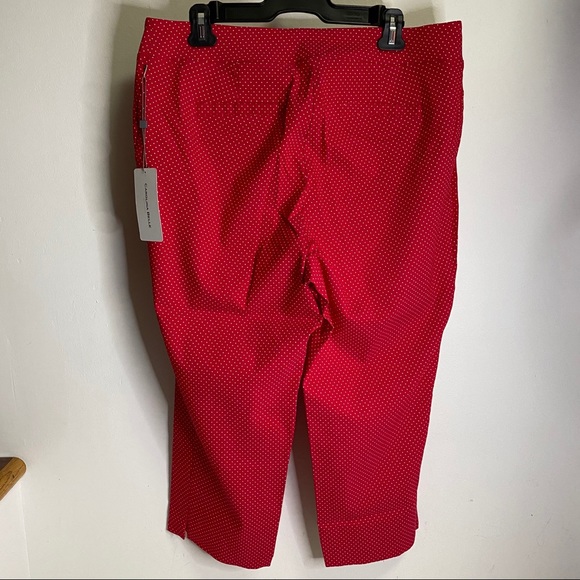 Carolina Belle Red Polka Dot Plus Size Capris - Picture 3 of 9